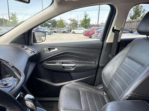Used 2014 Ford Escape Titanium w/ Equipment Group 401A FWD image 15