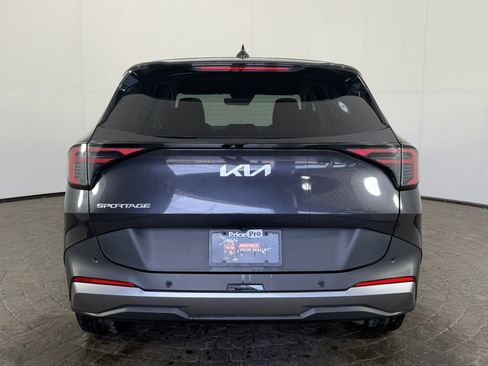 Used 2026 Kia Sportage LX FWD image 6