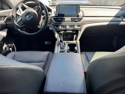 Used 2019 Honda Accord Sport image 17