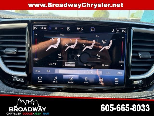 New 2027 Chrysler Pacifica Select FWD image 22