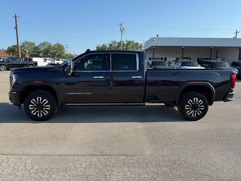 Used 2025 GMC Sierra 3500 Denali Ultimate image 3
