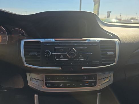 Used 2014 Honda Accord Sport image 16