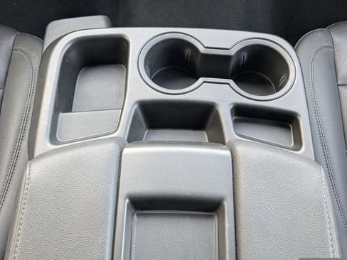 Used 2025 GMC Sierra 1500 SLT image 19