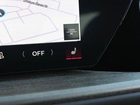 Certified 2025 Audi Q5 Premium w/ Convenience Package AWD/4WD image 13