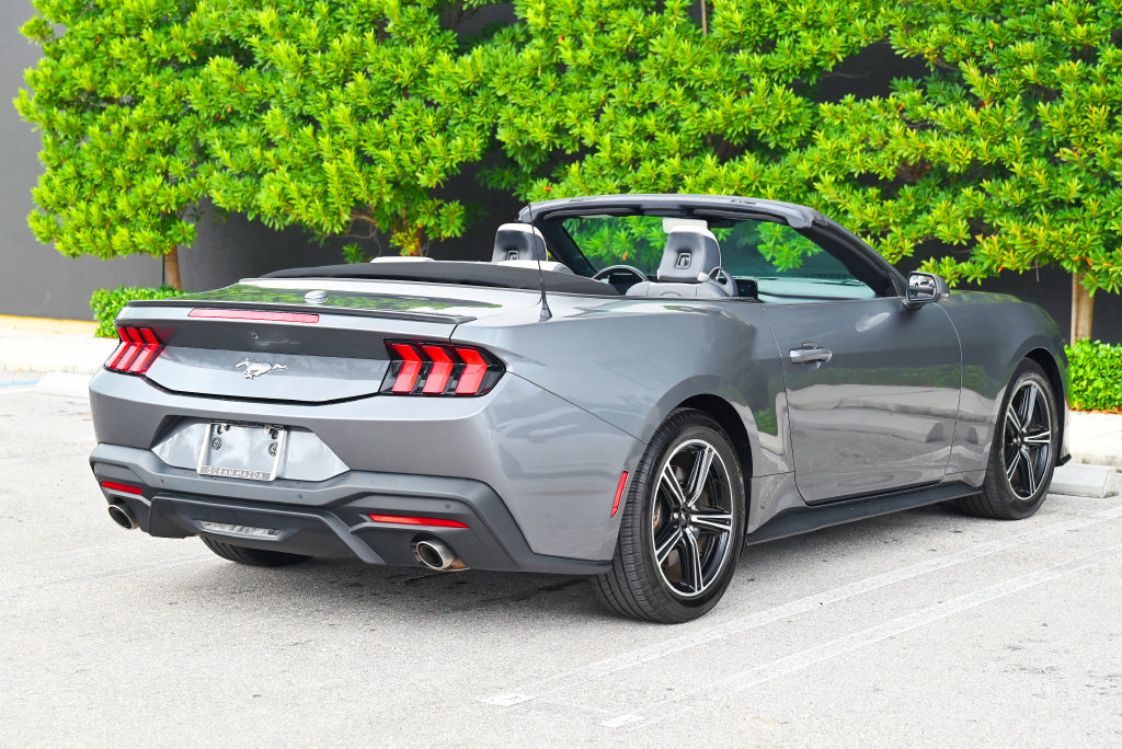 Used 2024 Ford Mustang Premium RWD image 4