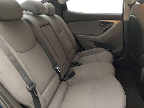 Used 2015 Hyundai Elantra SE image 19