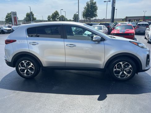 Used 2022 Kia Sportage LX FWD image 7