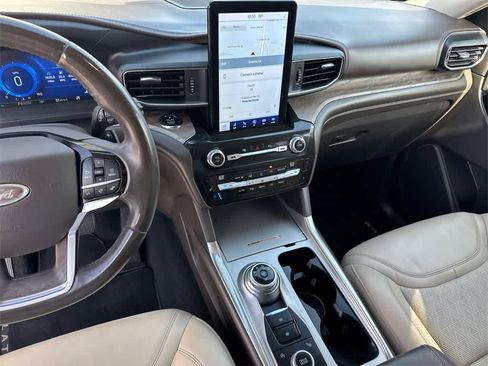 Used 2021 Ford Explorer Platinum w/ Equipment Group 601A image 28