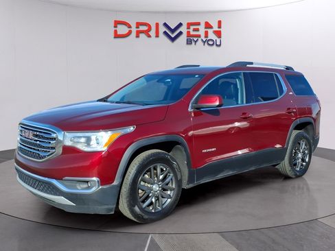 Used 2017 GMC Acadia SLT image 3