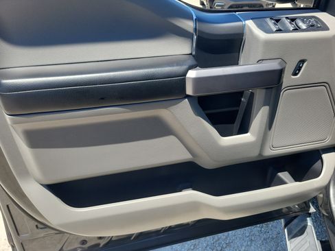 Used 2018 Ford F150 XLT w/ Equipment Group 302A Luxury AWD/4WD image 20