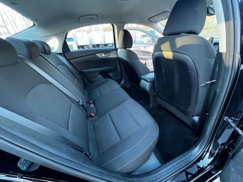 Used 2019 Kia Forte LXS image 12