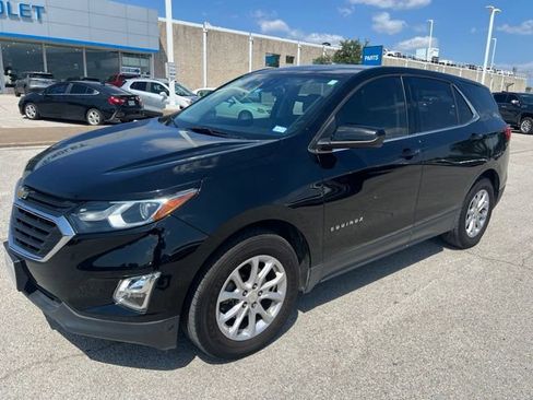 Used 2020 Chevrolet Equinox LT FWD image 2