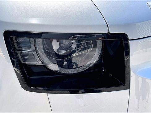 Used 2023 Land Rover Defender 130 SE image 29