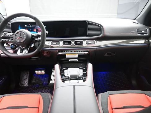 New 2026 Mercedes-Benz GLE 53 AMG 4MATIC Coupe image 9