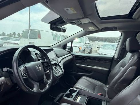 Used 2019 Honda Odyssey Elite image 3