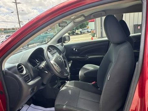 Used 2019 Nissan Versa SV FWD image 12