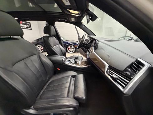 Used 2021 BMW X5 xDrive40i w/ M Sport Package AWD/4WD image 33