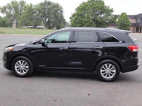 Used 2016 Kia Sorento LX AWD/4WD image 9