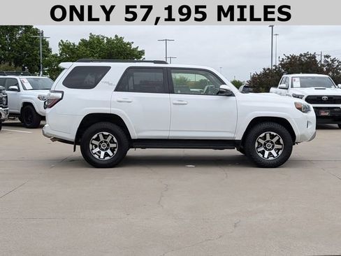 Used 2024 Toyota 4Runner TRD Off-Road Premium AWD/4WD image 4