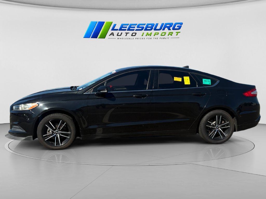 Used 2014 Ford Fusion SE FWD image 2