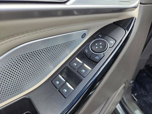 Used 2021 Ford Explorer Platinum w/ Equipment Group 601A AWD/4WD image 15