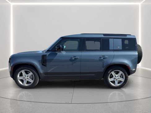 Used 2020 Land Rover Defender 110 SE AWD/4WD image 8
