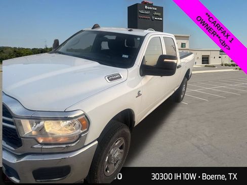 Used 2024 RAM 2500 Tradesman w/ Chrome Appearance Group AWD/4WD image 4