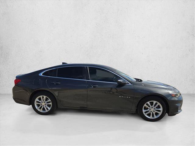Used 2017 Chevrolet Malibu LT FWD image 4