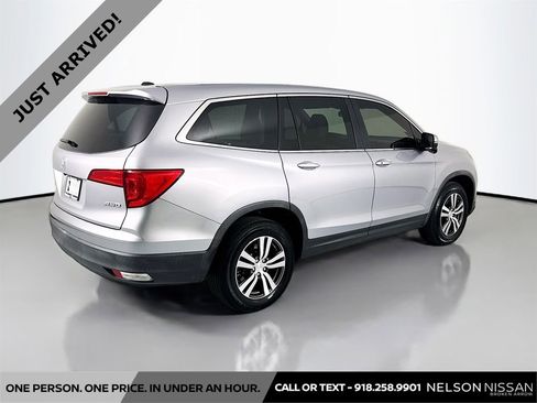 Used 2018 Honda Pilot EX image 5