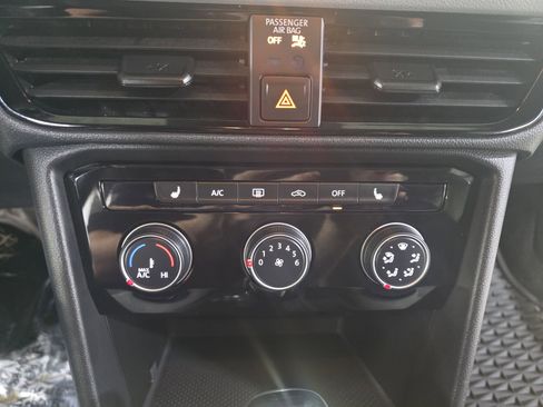 Used 2024 Volkswagen Taos S image 23