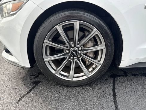 Used 2015 Ford Mustang GT Premium image 29