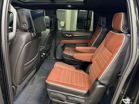 Used 2024 GMC Yukon XL Denali Ultimate image 34