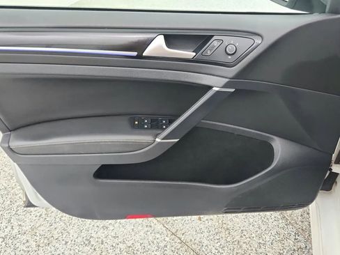 Used 2017 Volkswagen Golf R DCC & Navigation 4Motion image 32