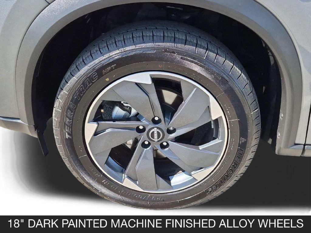 Used 2025 Nissan Rogue SV AWD/4WD image 11