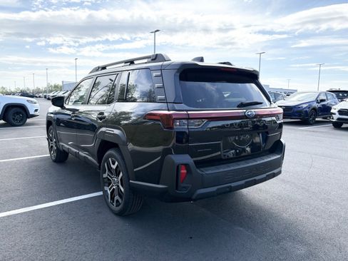New 2026 Subaru Outback Touring XT image 3