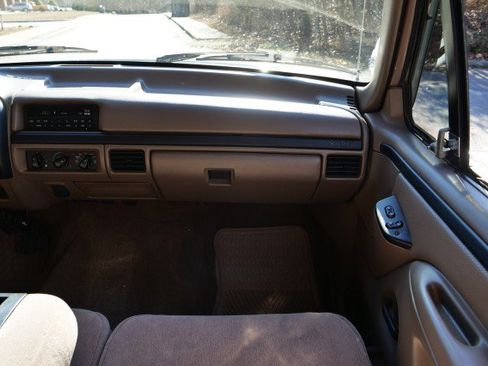 Used 1997 Ford F350 2WD Crew Cab image 17