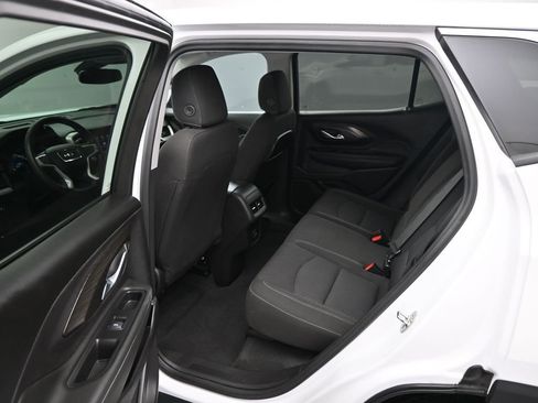 Used 2024 GMC Terrain SLE image 20