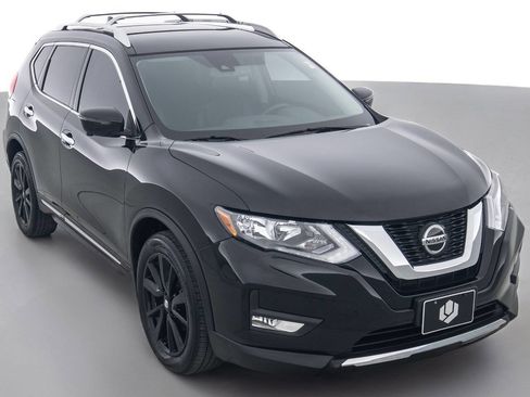 Used 2020 Nissan Rogue SL AWD/4WD image 1