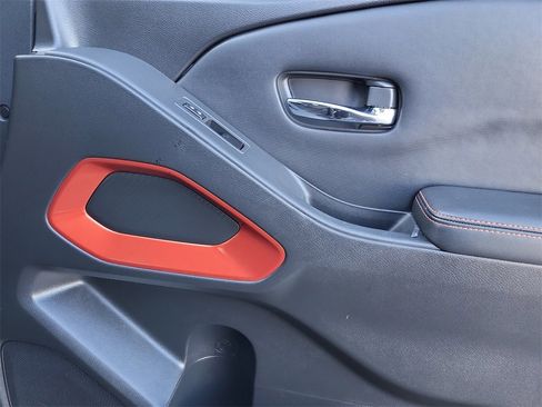 Used 2023 Nissan Frontier PRO-4X w/ Pro Convenience Package image 17