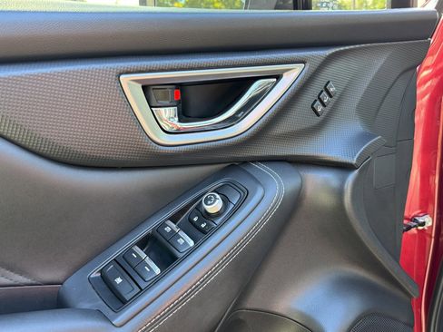 Used 2020 Subaru Forester Touring image 19