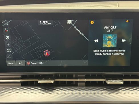 Used 2024 Kia Carnival SX Prestige image 27