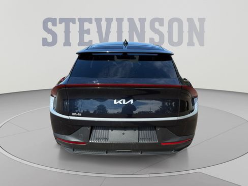 Used 2024 Kia EV6 Light AWD/4WD image 4