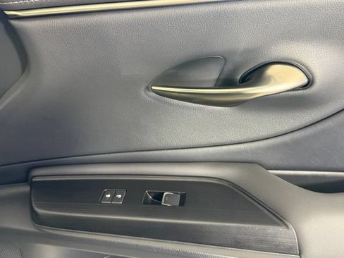 Used 2021 Lexus ES 350 w/ Premium Package FWD image 31