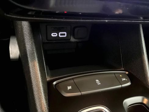 Used 2023 Chevrolet Bolt LT image 26