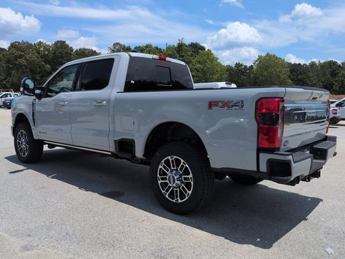New 2026 Ford F250 Platinum w/ Platinum Plus Package AWD/4WD image 6
