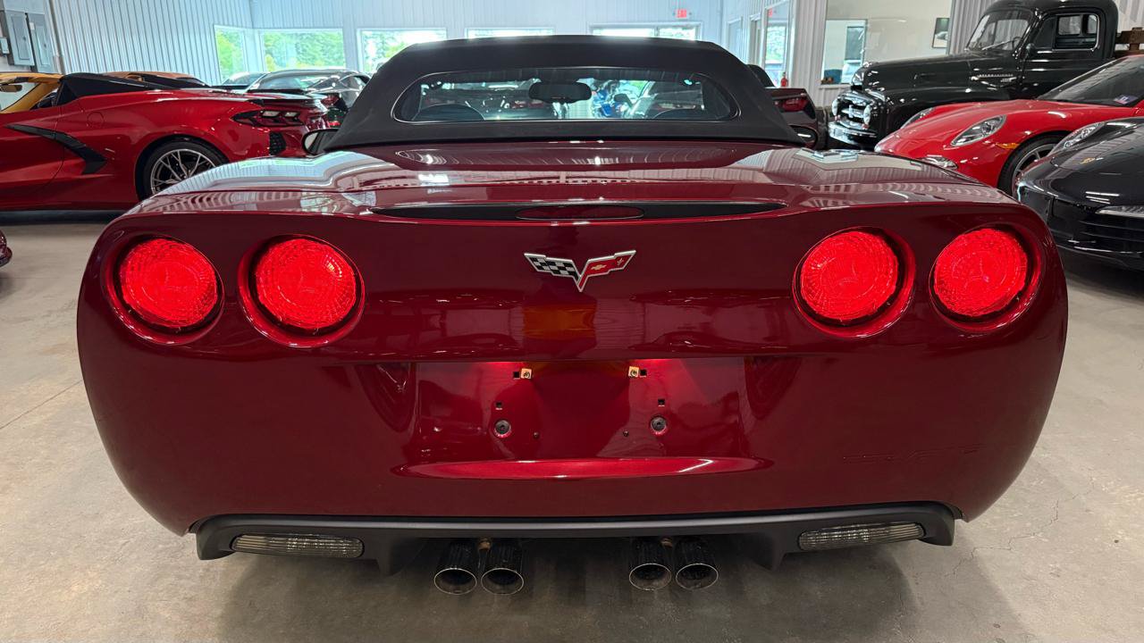 Used 2006 Chevrolet Corvette Convertible RWD image 9