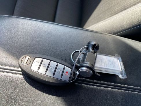 Used 2025 Nissan Altima 2.5 SV image 21