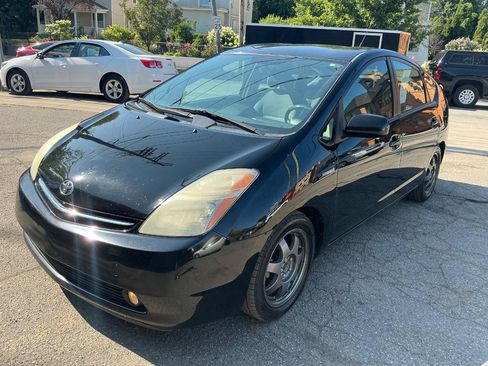 Used 2007 Toyota Prius Touring w/ Pkg 1 FWD image 7