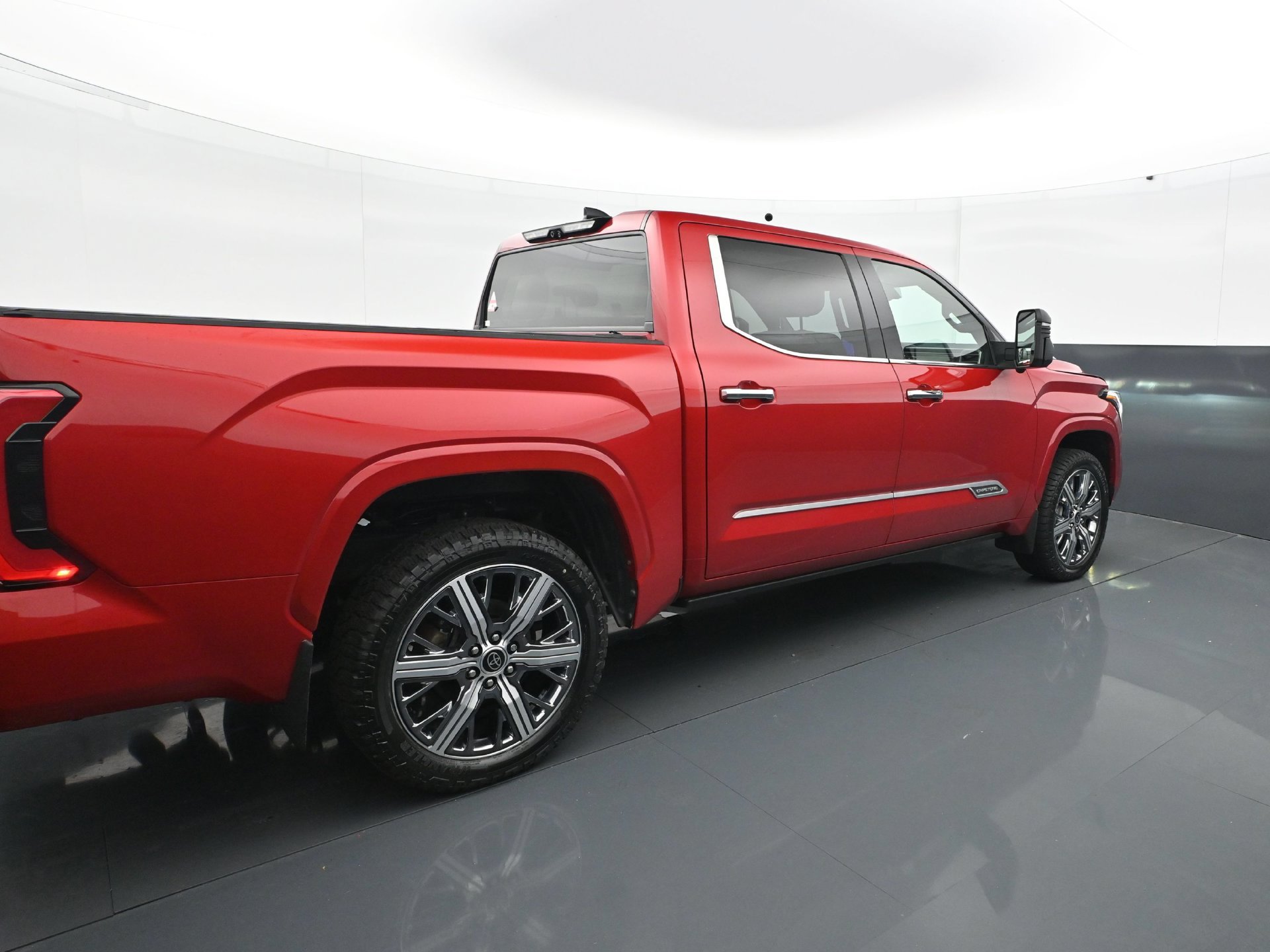 Used 2023 Toyota Tundra Capstone AWD/4WD image 7
