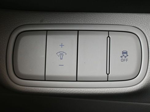 New 2026 Hyundai Venue SEL image 24